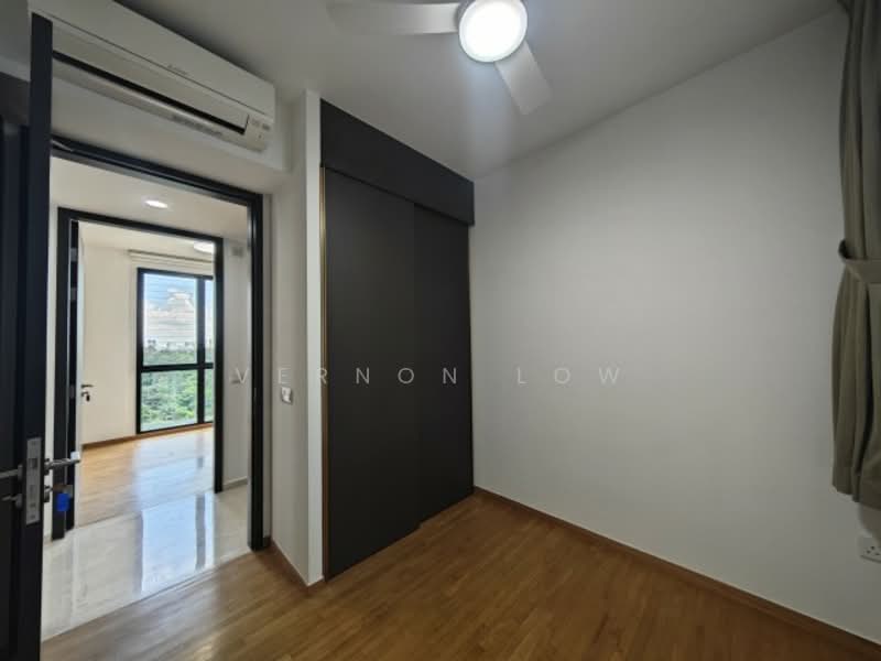 Park Colonial, 2 Woodleigh Lane, 4 Bedrooms, 1,249 sqft, Condominium For Rent, by Vernon Low, 25550350 - PropertyGuru.com.sg