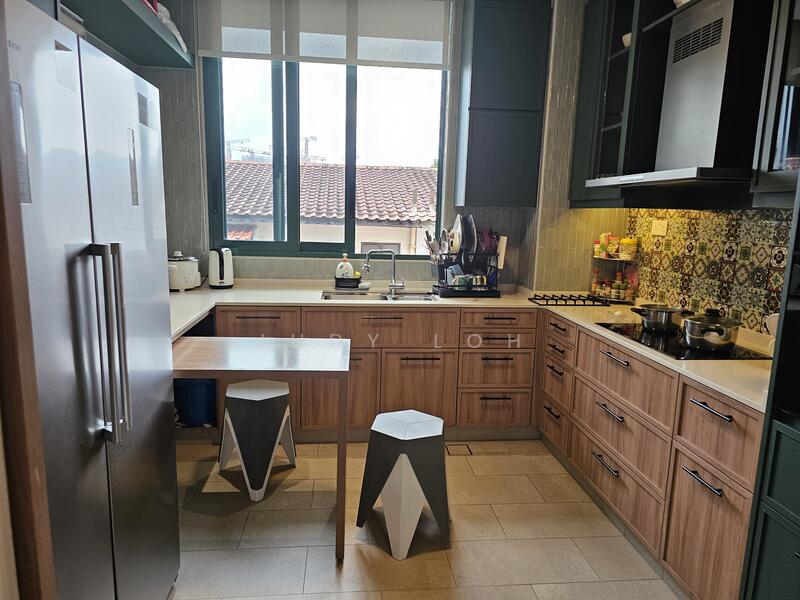 Tagore Avenue Corner Terrace For Sale at S$ 6,280,000 | PropertyGuru Singapore - Kitchen