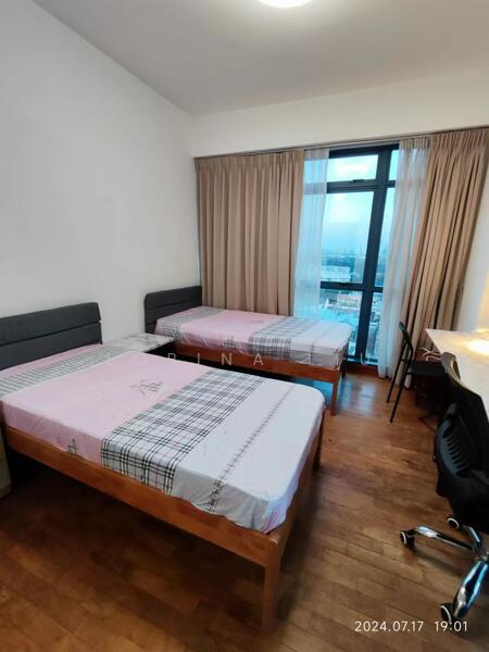 Blue Horizon, 21 West Coast Crescent, Room Rental, 195 sqft, Condominium For Rent, by Lorina Liu, 25550524 - PropertyGuru.com.sg