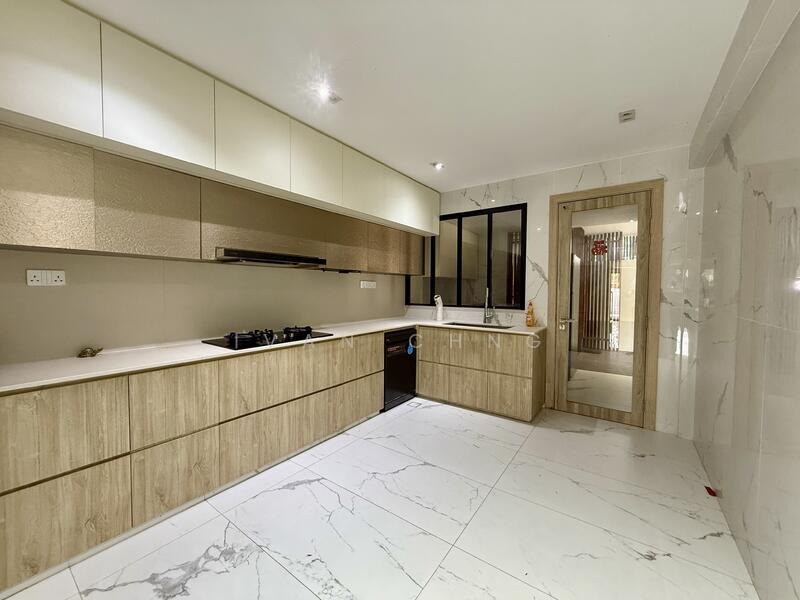 ⭐️⭐️LANDED7772@ Rare 6BR Freehold Semi Detached in Siglap Move In Ready Semi-Detached House For Sale at S$ 6,990,000 | PropertyGuru Singapore