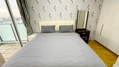 For Rent - The Centris