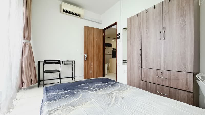 The Centris, 65 Jurong West Central 3, Room Rental, 100 sqft, Apartment For Rent, by Bespoke Habitat Pte Ltd, 25550810 - 11-43 PR4 - PropertyGuru.com.sg