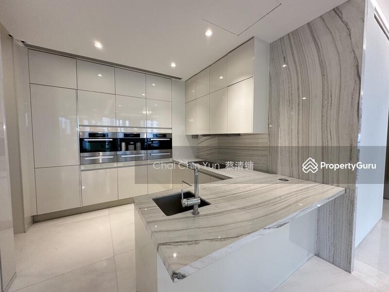 Dry Kitchen