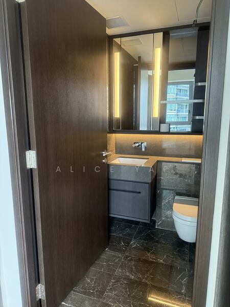 Neu at Novena, 27 Moulmein Rise, 2 Bedrooms, 545 sqft, Condominium For Rent, by Alice Yap, 25551213 - Bathroom - PropertyGuru.com.sg