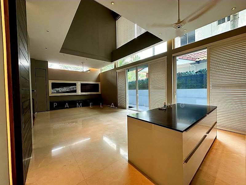 WATTEN AREA⭐️ GORGEOUS SEMID ⭐️ HIGH CEILINGS ⭐️ PANORAMIC VIEW ⭐️ 1KM NYPS ☎️ PAM 90228600, Hillcrest Road/ Greenwood Ave/ Watten / Shelford, 5 Bedrooms, 4,700 sqft, Semi-Detached House For Sale, by Pamela Chong, 25551236 - Living Room - PropertyGuru.com.sg