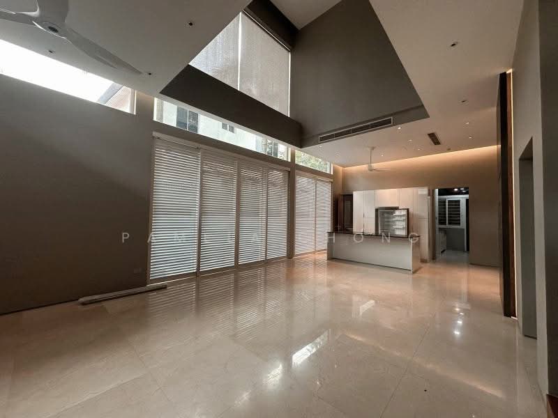 WATTEN AREA⭐️ GORGEOUS SEMID ⭐️ HIGH CEILINGS ⭐️ PANORAMIC VIEW ⭐️ 1KM NYPS ☎️ PAM 90228600, Hillcrest Road/ Greenwood Ave/ Watten / Shelford, 5 Bedrooms, 4,700 sqft, Semi-Detached House For Sale, by Pamela Chong, 25551236 - Living Room - PropertyGuru.com.sg