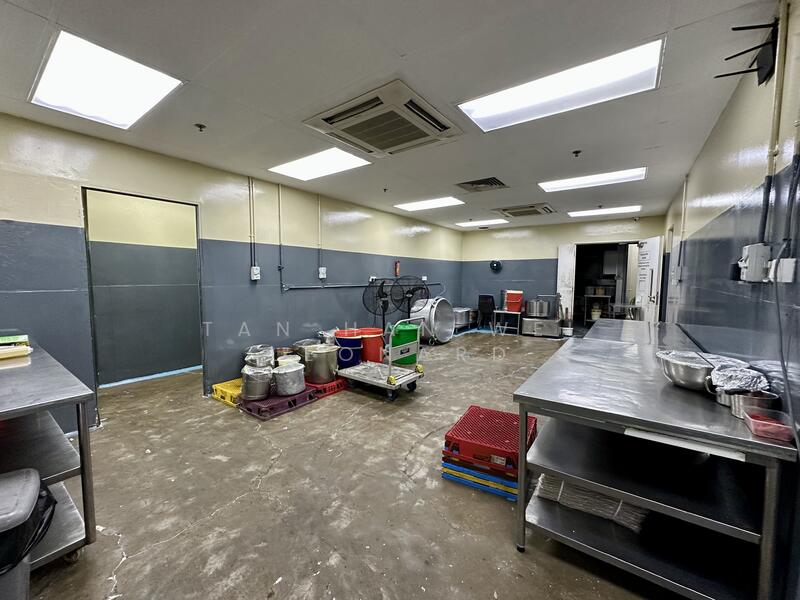 Mandai Foodlink, 5 Mandai Link, 4,026 sqft, Factory / Workshop (B2) For Sale, by Tan Han Wei Leonard, 25551241 - Kitchen - CommercialGuru.com.sg