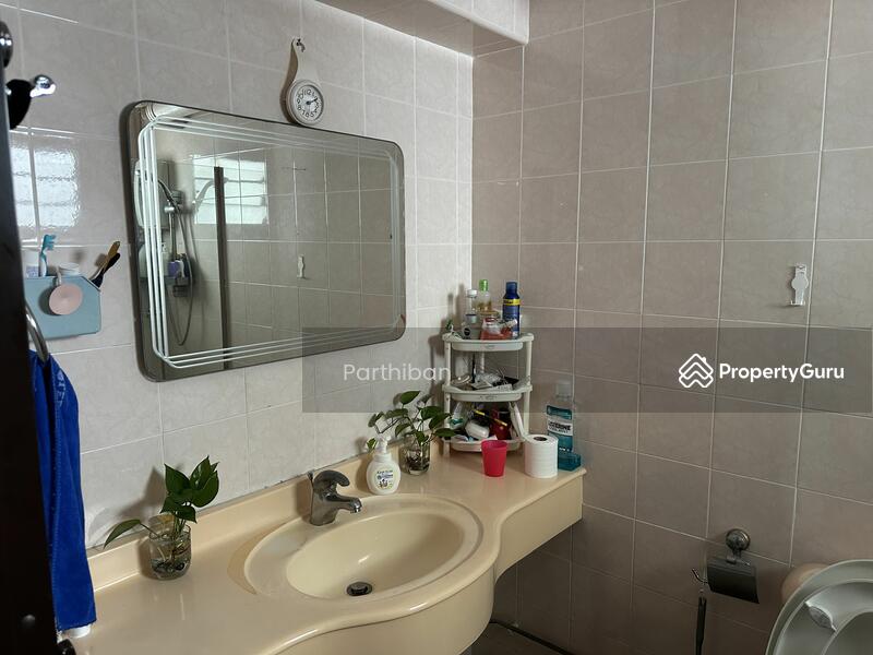 For Sale - 476 Sembawang Drive