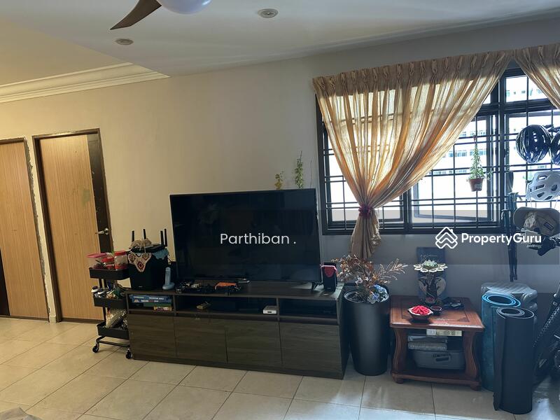 For Sale - 476 Sembawang Drive