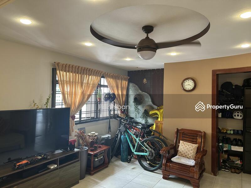 For Sale - 476 Sembawang Drive