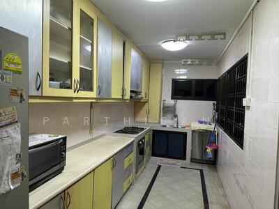 For Sale - 476 Sembawang Drive