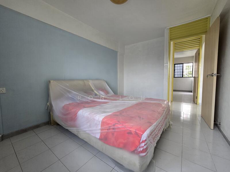 709 Hougang Avenue 2, 709 Hougang Avenue 2, 3 Bedrooms, 980 sqft, HDB Flat For Rent, by Ron Loh, 25551352 - Bedroom - PropertyGuru.com.sg