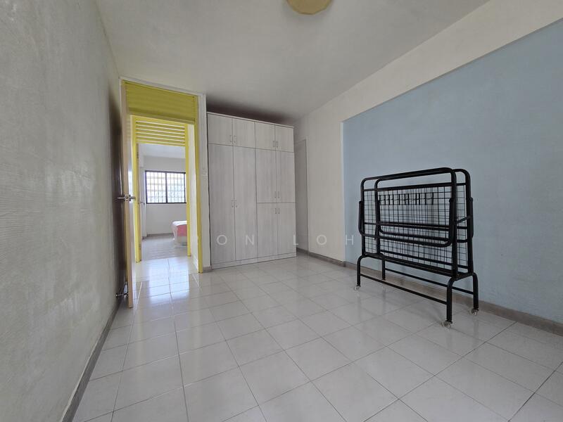 709 Hougang Avenue 2, 709 Hougang Avenue 2, 3 Bedrooms, 980 sqft, HDB Flat For Rent, by Ron Loh, 25551352 - Bedroom - PropertyGuru.com.sg