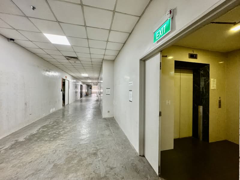Pantech Business Hub, 196 Pandan Loop, 510 sqft, Factory / Workshop (B2) For Rent, by Li Rong Teh, 25551365 - Corridor - CommercialGuru.com.sg