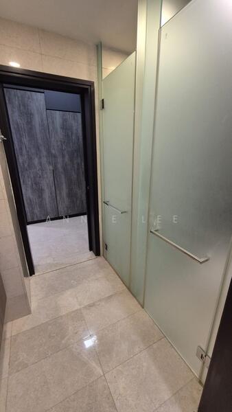 Seahill, 121 West Coast Crescent, 2 Bedrooms, 786 sqft, Condominium For Rent, by Annie Lee, 25551451 - Bathroom - PropertyGuru.com.sg