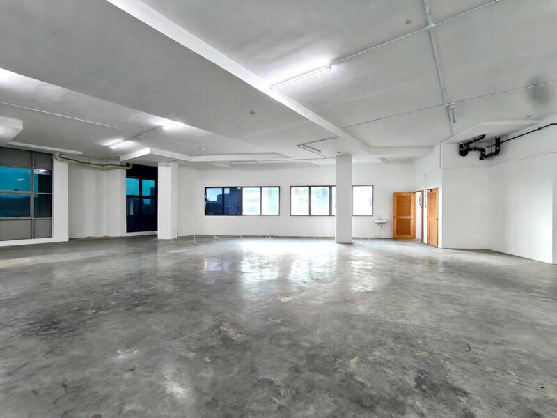 Uni-Tech Centre, 55 Toh Guan Rd East, 3,563 sqft, Factory / Workshop (B2) For Rent, by Lissa Teo, 25551516 - CommercialGuru.com.sg