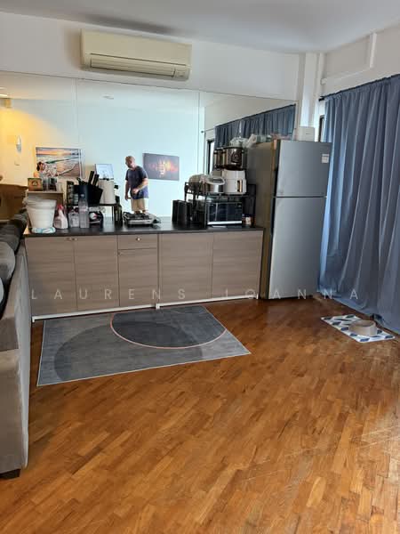 33A Tembeling Road, Tembeling Road, 3 Bedrooms, 1,400 sqft, Shophouse For Rent, by Laurens Joanna, 25551791 - PropertyGuru.com.sg