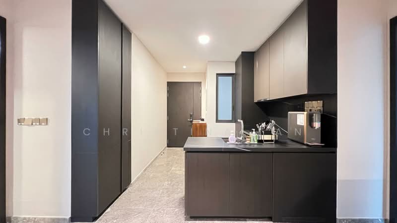 Hyll on Holland, 89 Holland Road, 2 Bedrooms, 721 sqft, Condominium For Sale, by Christina Tan, 25552041 - Kitchen - PropertyGuru.com.sg