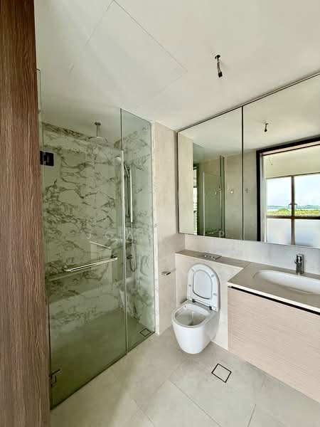 Pasir Ris 8, 8 Pasir Ris Drive 8, 1 Bedroom, 538 sqft, Condominium For Rent, by Joan Yip, 25552053 - Bathroom - PropertyGuru.com.sg