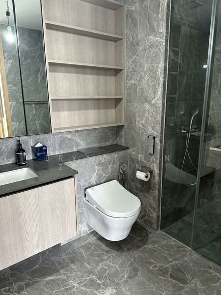 One Holland Village Residences, 5 Holland Village Way, 1 Bedroom, 484 sqft, Condominium For Rent, by Bryant Tan Zhi Yong, 25552550 - Bathroom - PropertyGuru.com.sg