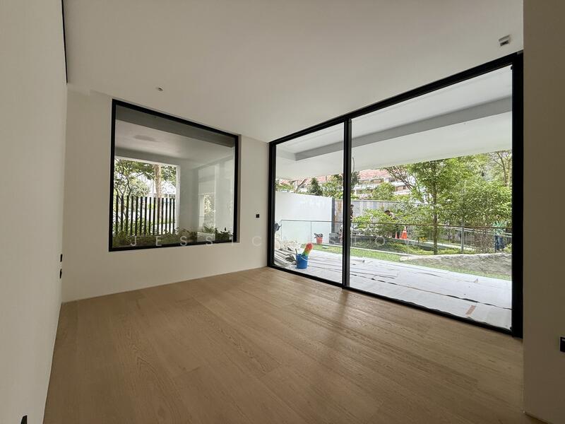 Common bedroom ensuite