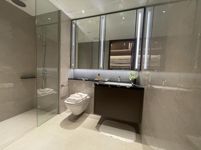 One Marina Gardens Apartment For Sale at S$ 1,831,600 | PropertyGuru Singapore - Bathroom