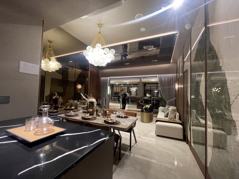 One Marina Gardens Apartment For Sale at S$ 2,521,600 | PropertyGuru Singapore - Dining Room
