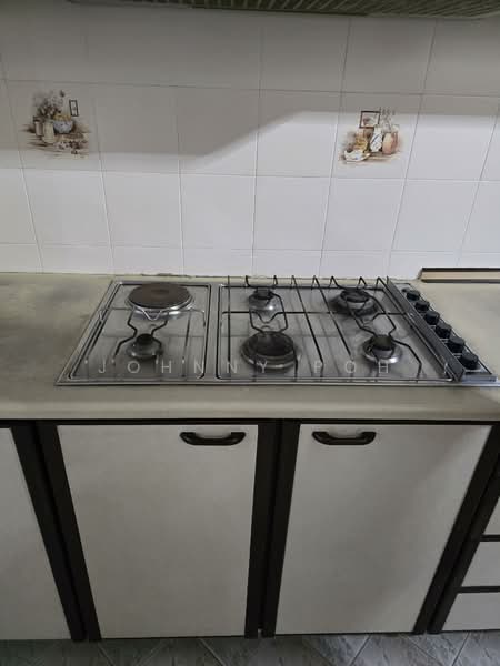 11 Eunos Crescent, 11 Eunos Crescent, Room Rental, 150 sqft, HDB Flat For Rent, by Johnny Poh, 25553163 - Kitchen - PropertyGuru.com.sg