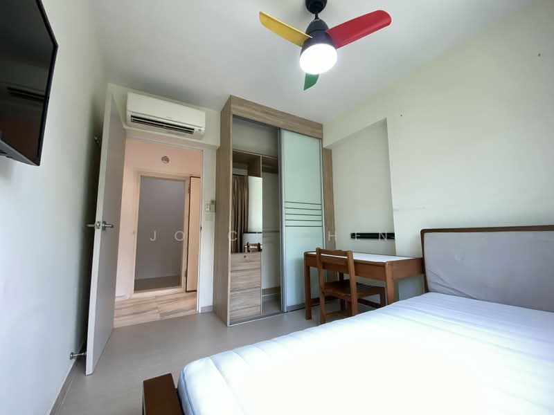 90A Telok Blangah Street 31, 90A Telok Blangah Street 31, 3 Bedrooms, 1,001 sqft, HDB Flat For Rent, by Joyce Chen, 25553421 - 1st room wardrobe - PropertyGuru.com.sg