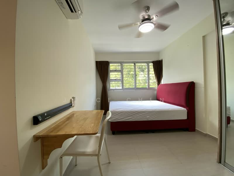 90A Telok Blangah Street 31, 90A Telok Blangah Street 31, 3 Bedrooms, 1,001 sqft, HDB Flat For Rent, by Joyce Chen, 25553421 - Master Bedroom - PropertyGuru.com.sg