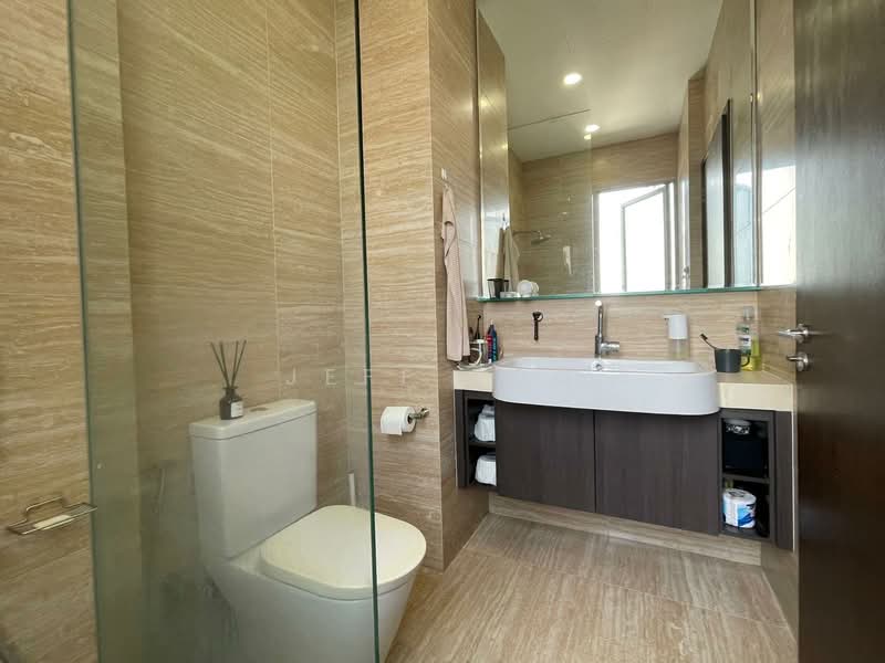 Hillsta, 68 Phoenix Road, 1 Bedroom, 538 sqft, Condominium For Rent, by Jeff Foo, 25553582 - Bathroom - PropertyGuru.com.sg