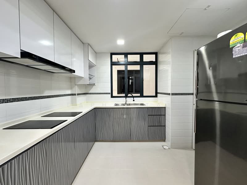 Regentville, 2 Hougang Street 92, Hougang / Punggol / Sengkang, 2 Bedrooms, 1,163 sqft, Condominium For Sale, by Daphne Tan, 25553997 - Kitchen - PropertyGuru.com.sg