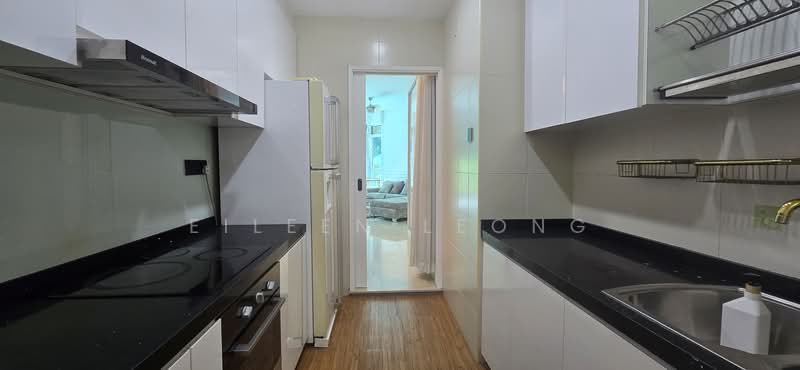 The Edgewater, 211 Jalan Loyang Besar, 2 Bedrooms, 980 sqft, Condominium For Rent, by Eileen Leong, 25554122 - Kitchen - PropertyGuru.com.sg