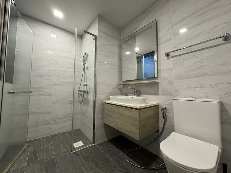 The Alps Residences, 101 Tampines Street 86, 2 Bedrooms, 700 sqft, Condominium For Rent, by June Ling, 25554123 - Bathroom - PropertyGuru.com.sg