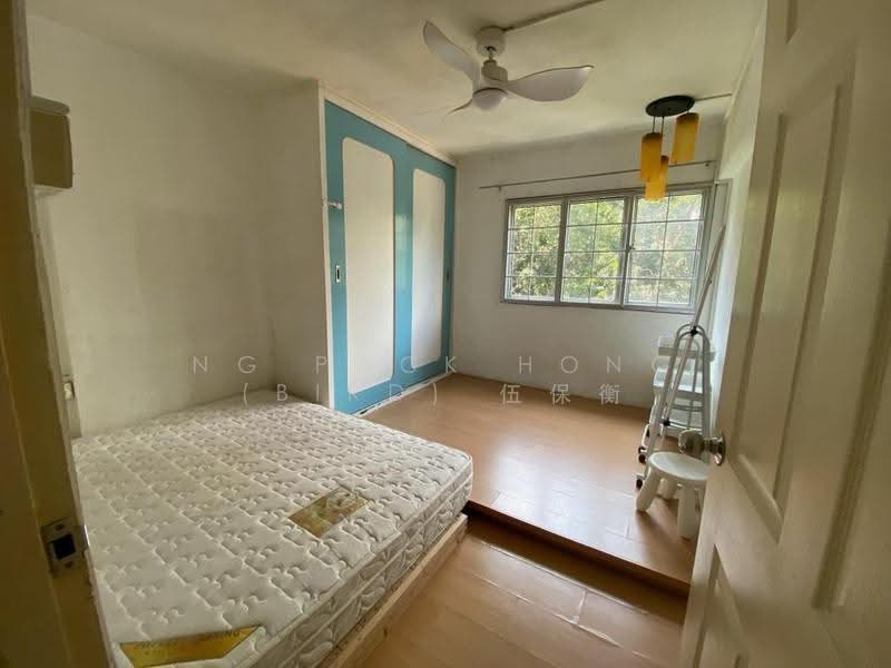 586 Ang Mo Kio Avenue 3, 586 Ang Mo Kio Avenue 3, Ang Mo Kio / Bishan / Thomson, 2 Bedrooms, 872 sqft, HDB Flat For Sale, by Ng Pack Hong (Bird) 伍保衡, 25554140 - Bedroom - PropertyGuru.com.sg