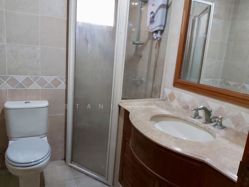 Villa Azura, 3 Cherry Avenue, Room Rental, 130 sqft, Condominium For Rent, by Stanley Sik, 25554331 - PropertyGuru.com.sg