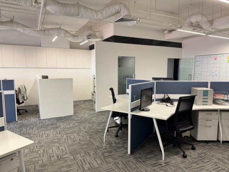 Telok Ayer MRT - Nicely Fitted Office With Good VIew, , 3,035 sqft, Office For Rent, by Kelvin Teo, 25554434 - CommercialGuru.com.sg