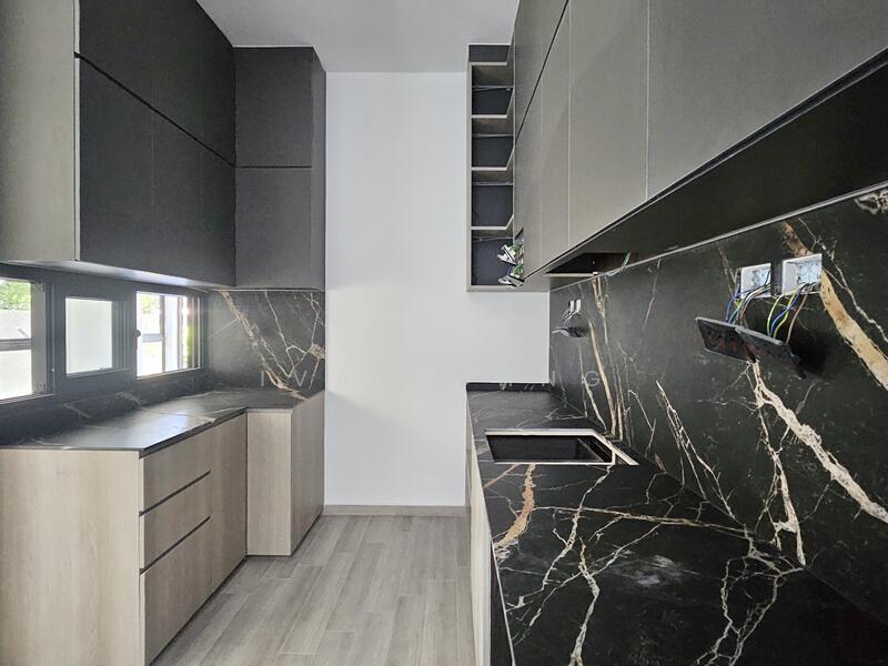 For Sale - ⭐️⭐️LANDED7772@ Spacious All New Semi D only $2,0xx PSF | Walk to Park | Kembangan
