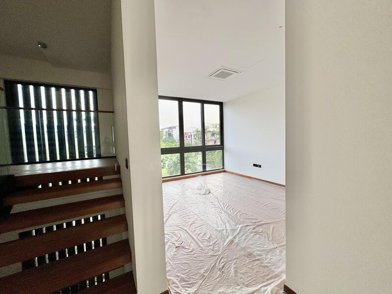 2nd Floor Family Area / Alternate Living Room