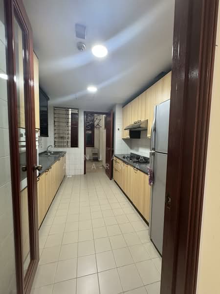 Costa Rhu, 1 Rhu Cross, 4 Bedrooms, 2,056 sqft, Condominium For Rent, by Anjana Agarwal, 25555622 - Kitchen - PropertyGuru.com.sg