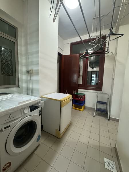 Costa Rhu, 1 Rhu Cross, 4 Bedrooms, 2,056 sqft, Condominium For Rent, by Anjana Agarwal, 25555622 - Yard - PropertyGuru.com.sg