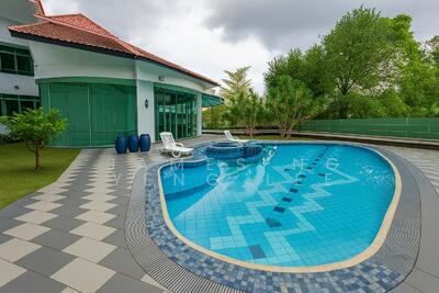 For Sale - Lifestyle Good Class Bungalow. Elevated! Charming. 地十--- 邮 区，洋 房 打折出 售. James Ng 83839800