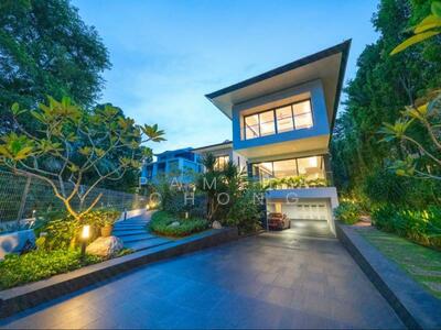 For Sale - EWART PARK GCBA ⭐️ BEAUTIFUL DETACHED ⭐️ HI CEILINGS ⭐️ LIFT POOL ☎️ PAM 9022 8600