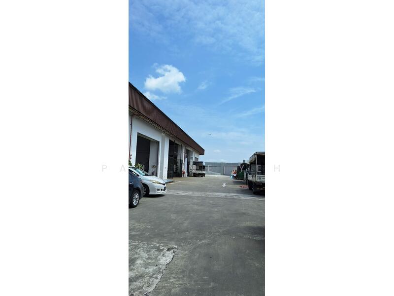 Loyang Enterprise Building, 56 Loyang Way, 19,612 sqft, Factory / Workshop (B2) For Sale, by Pauline Yeh, 25556075 - Exterior - CommercialGuru.com.sg