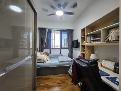 For Rent - Sims Urban Oasis