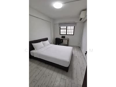 For Rent - 168A Queensway