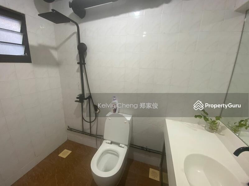 For Sale - 320 Sembawang Close
