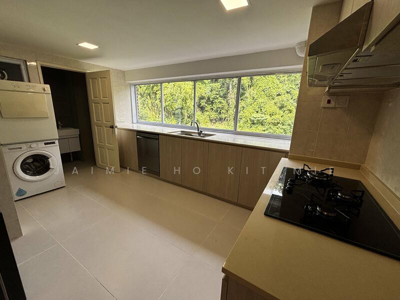 Level 6 - Newly renovated kitchen