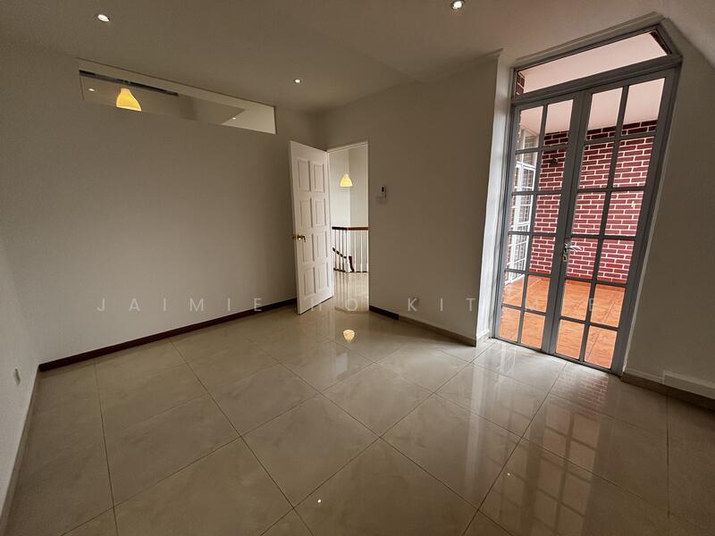 Level 8 (newly crafted 4th room)