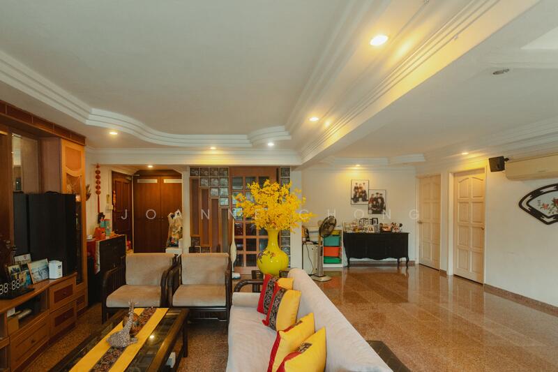 Living & Dining